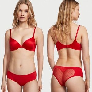 MEDIUM Victoria’s Secret red heart back cheeky panty